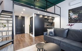 E41 - Trendy Boutique Apartments - Prime Spot By Bqa