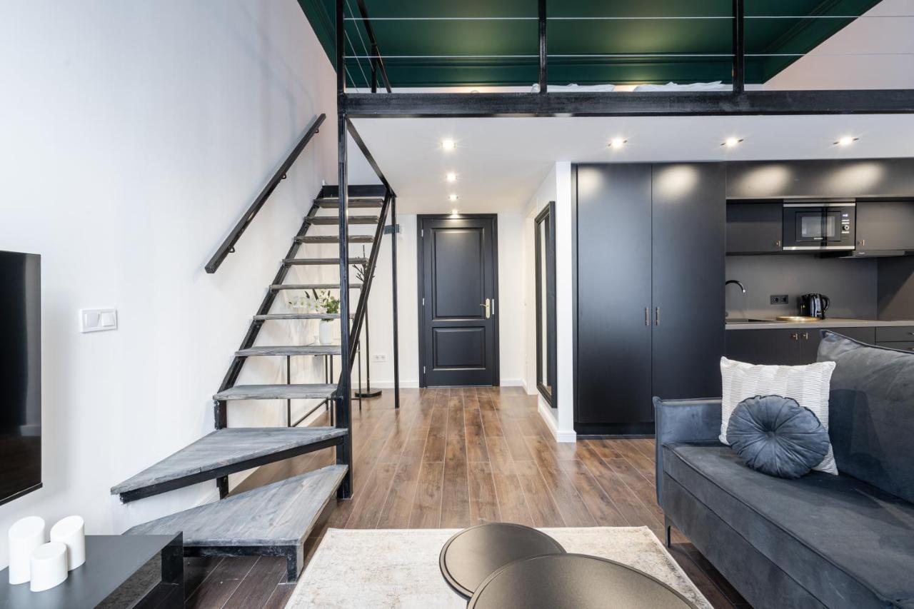 E41 - Trendy Boutique Apartments - Prime Spot By Bqa Будапеща Екстериор снимка