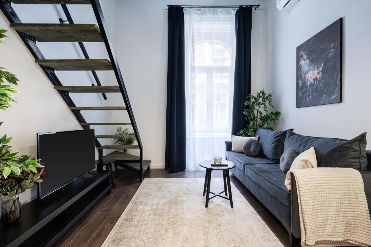 E41 - Trendy Boutique Apartments - Prime Spot By Bqa Будапеща Екстериор снимка