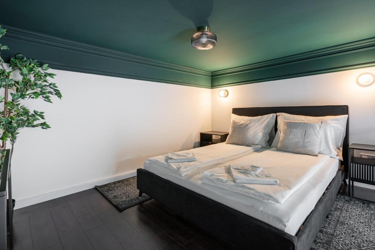 E41 - Trendy Boutique Apartments - Prime Spot By Bqa Будапеща Екстериор снимка