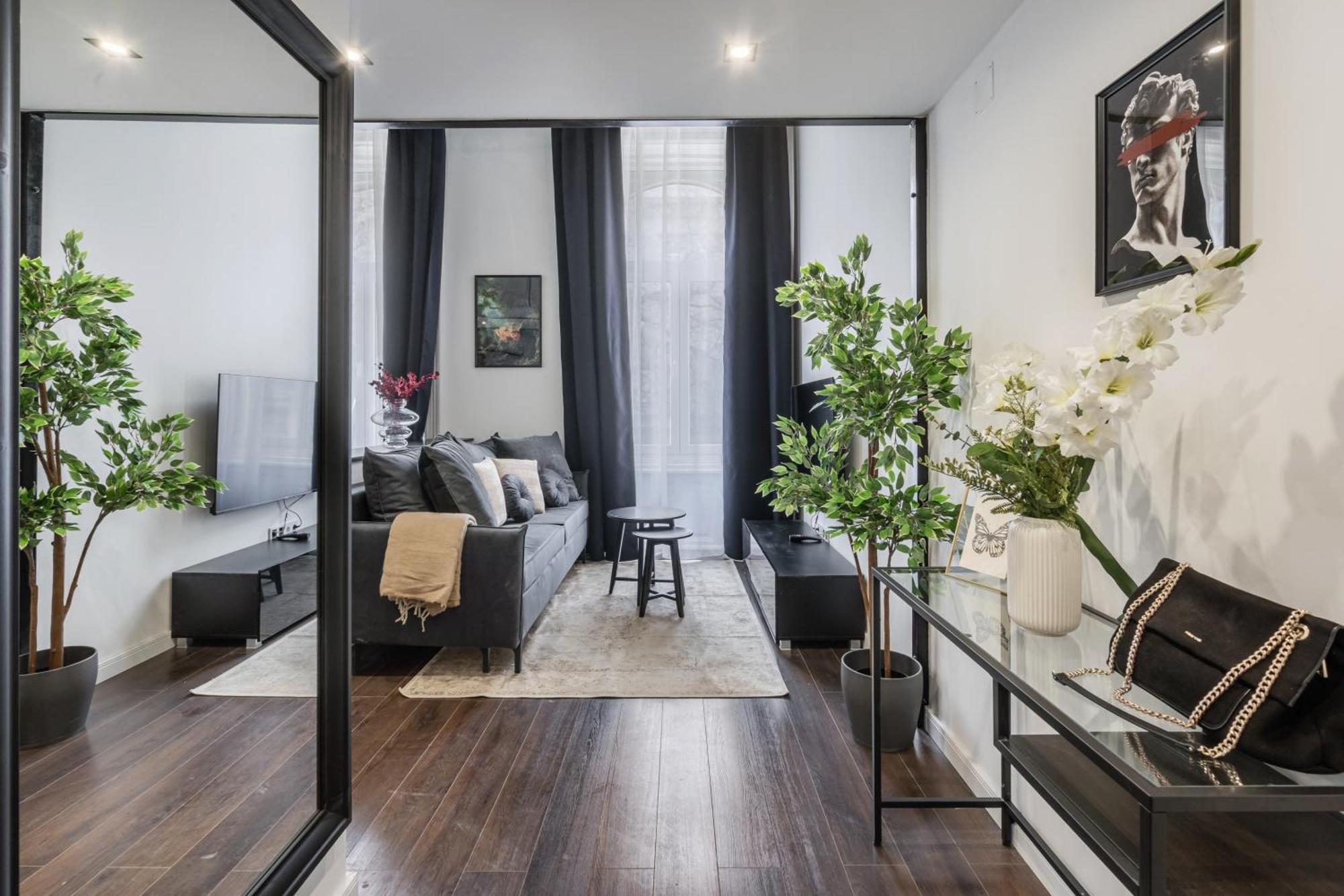 E41 - Trendy Boutique Apartments - Prime Spot By Bqa Будапеща Стая снимка
